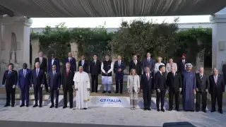 Pope Francis and leaders of G7 and from other guest