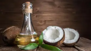 5 ways to apply coconut oil for long and thick hair
