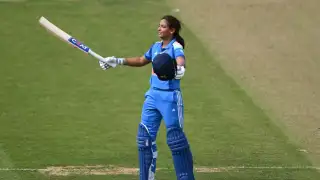 Harmanpreet Kaur 4000 runs in ODIs