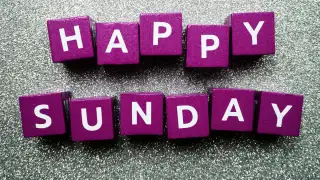 Make your Sunday bright and bold! This vibrant &ldquo;Happy