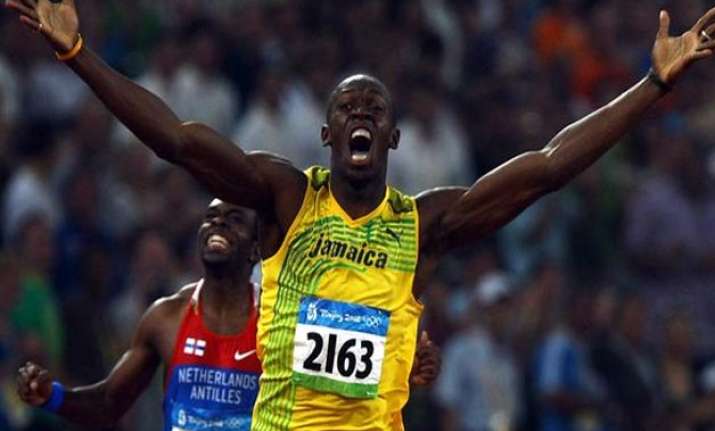 Usain Bolt wins 200m gold at 2008 Beijing Olympics.
