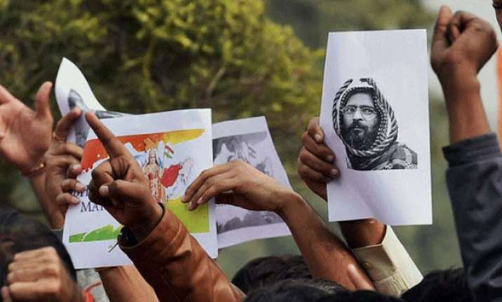 jnu row