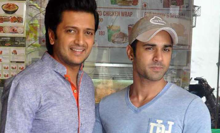 Riteish Deshmukh with Pulkit Samrat