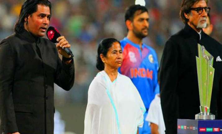 Shafqat Amanat Ali with Mamta Banerjee and Amitabh Bachchan