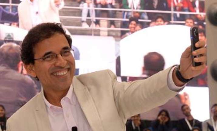 Harsha Bhogle 1