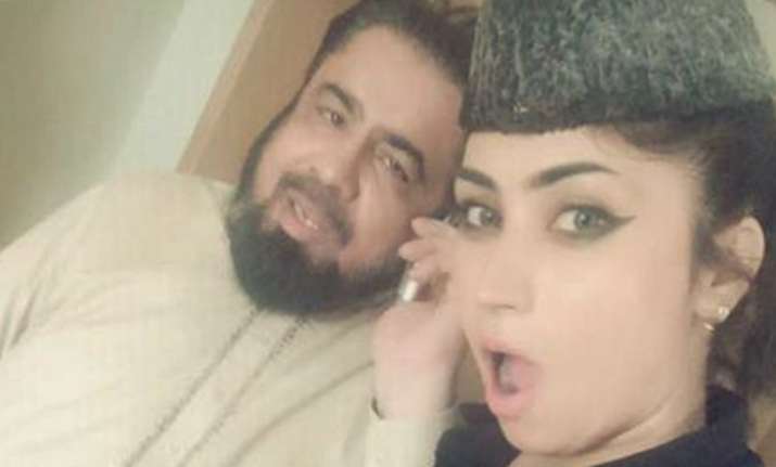 Qandeel with Mufti Abdul Qavi