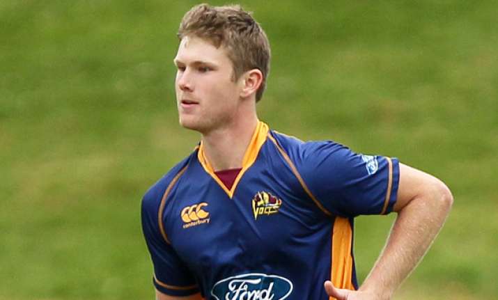 New Zealand recall all-rounder Neesham, retain Guptill for