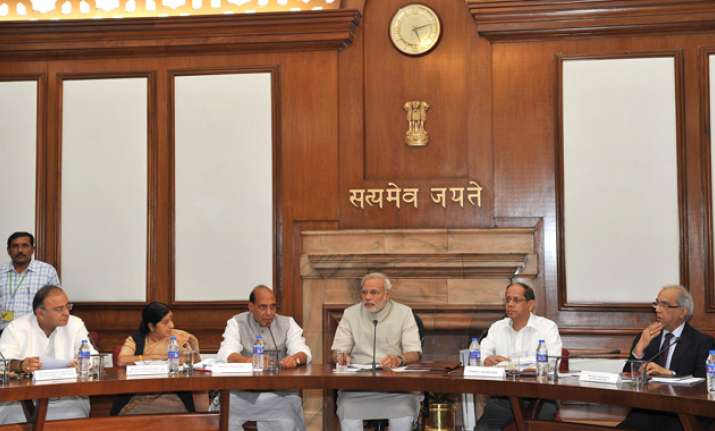 Ministers barred from using mobile phones during Cabinet