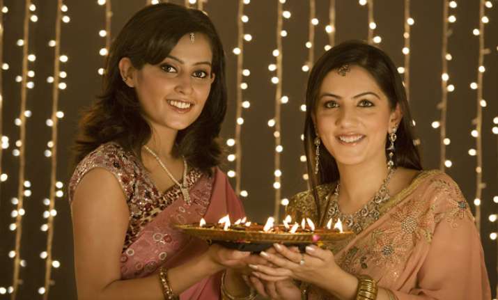Diwali 2016: Simple tips to looks elegantly best this