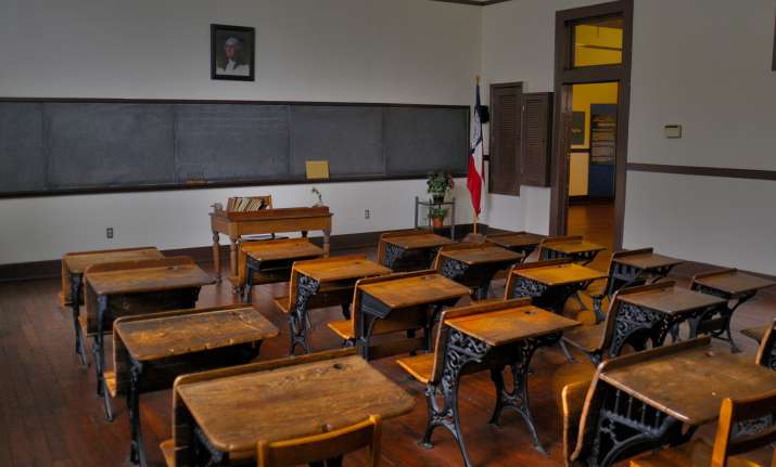 6.54 cr Indians never went to school