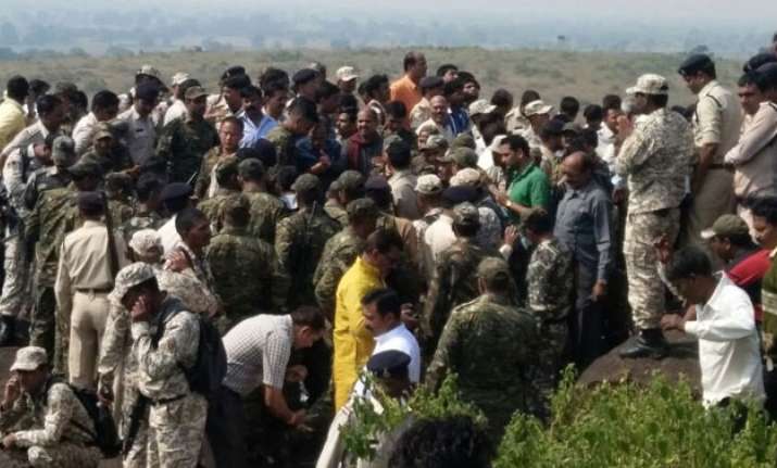 8 SIMI terrorists, who fled Bhopal jail, killed