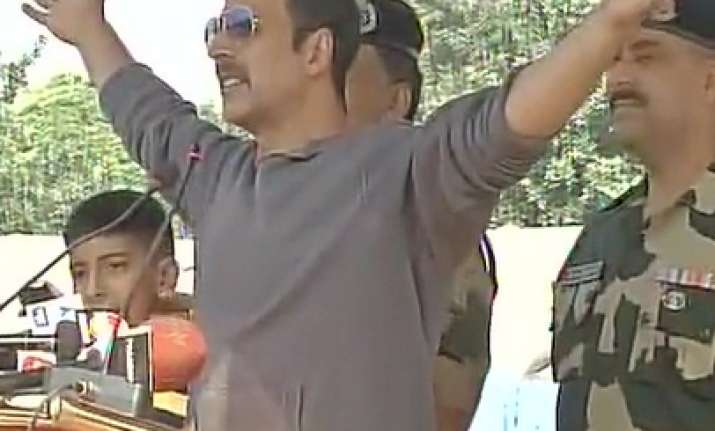 Akshay Kumar pays tribute to BSF martyrs in Jammu