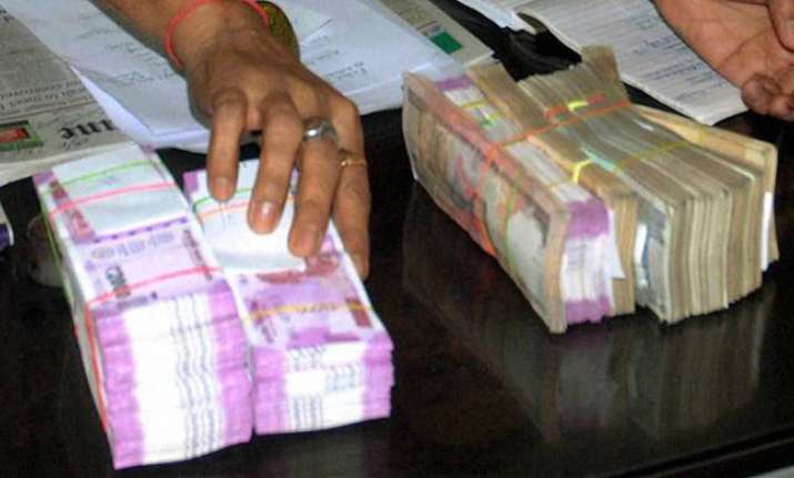 CBI arrests two RBI officials in Rs 1.99 cr illegal