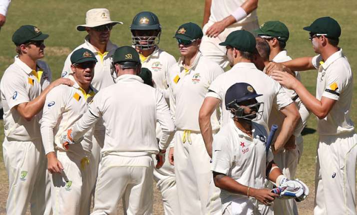 Australia ends India's winning streak, thrashes hosts by