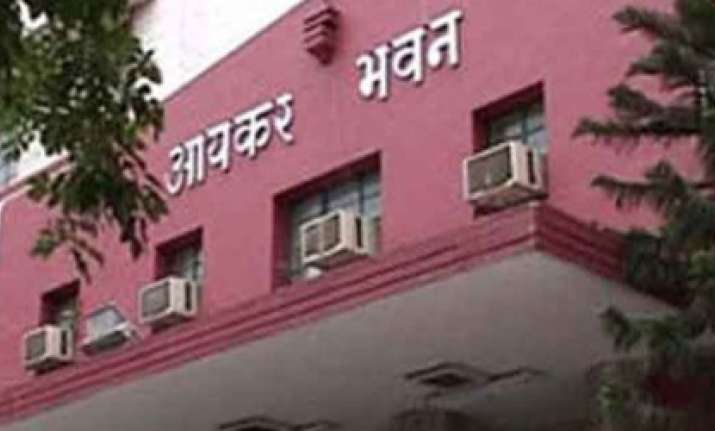 I-T Department sent 18 lakh SMS/emails for making