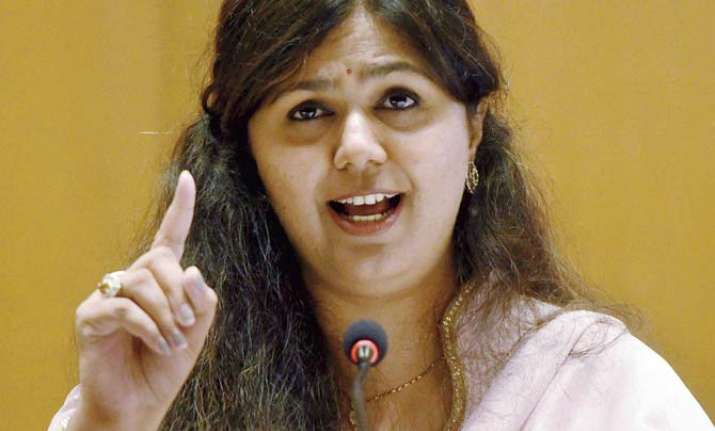 Pankaja Munde offers to quit after Beed results