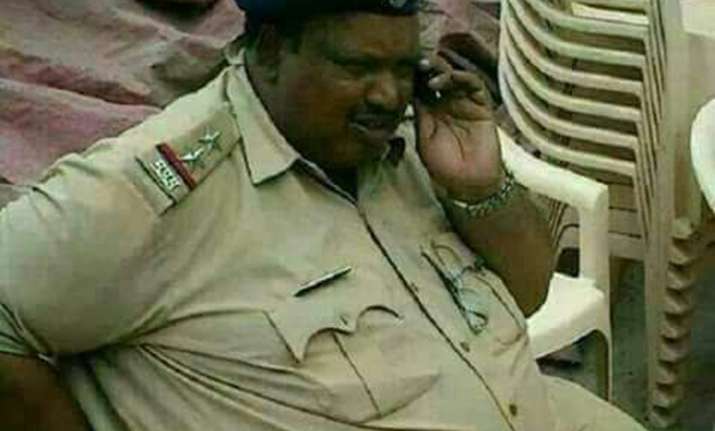 Cop mocked by Shobhaa De gained weight due to insulin