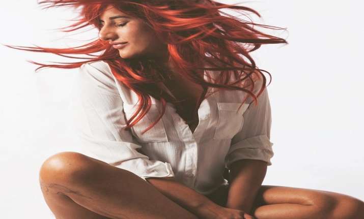 TV actress Saloni Chopra posts picture of menstrual blood
