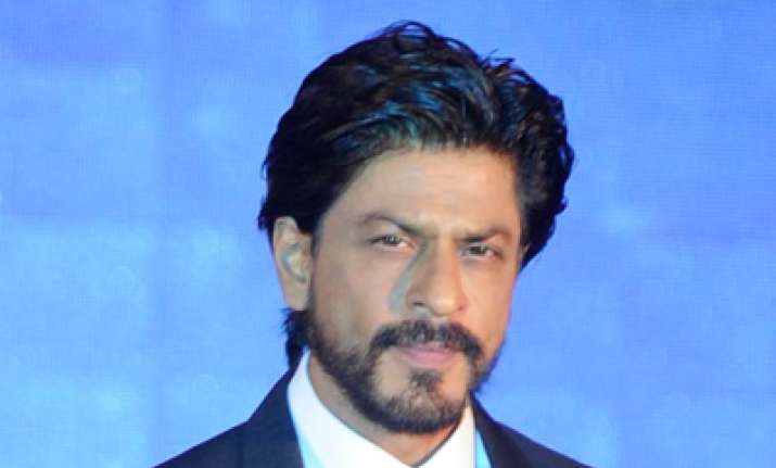 Shah Rukh Khan remembers his growing up days with an