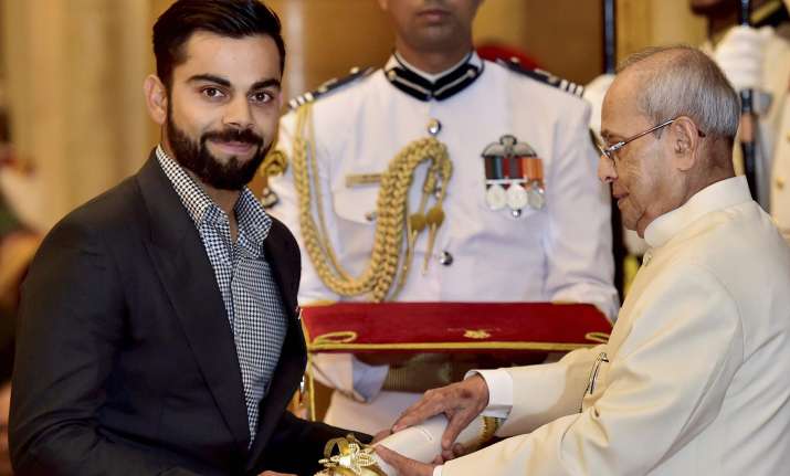 Virat Kohli receives Padma Shri award at Rashtrapati Bhavan