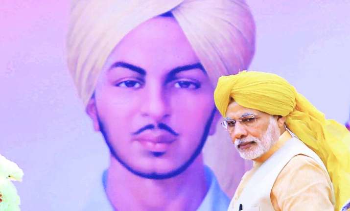 PM Modi pays tribute to martyred revolutionaries