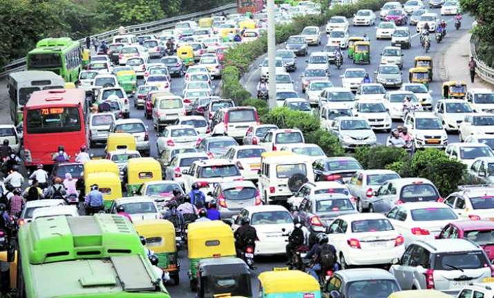 Delhi traffic situation alarming & Delhi police failed to