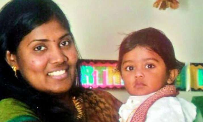 AP woman, son stabbed to death, US police says ‘not hate