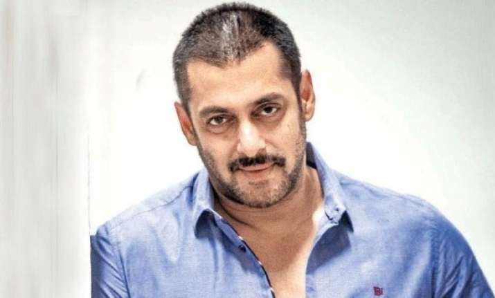 Salman Khan joins The Clean India Mission