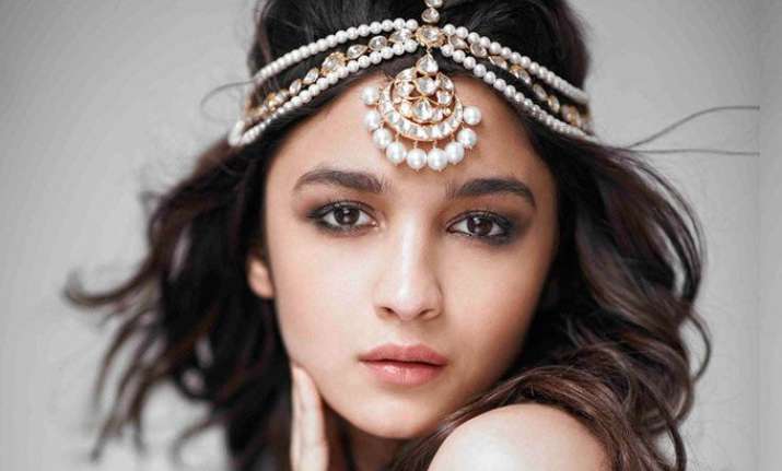 Alia Bhatt is the new face of this online jewellery brand
