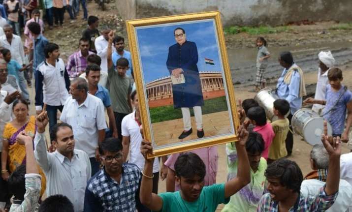 Amreli custodial death: 200 Dalits threaten to embrace