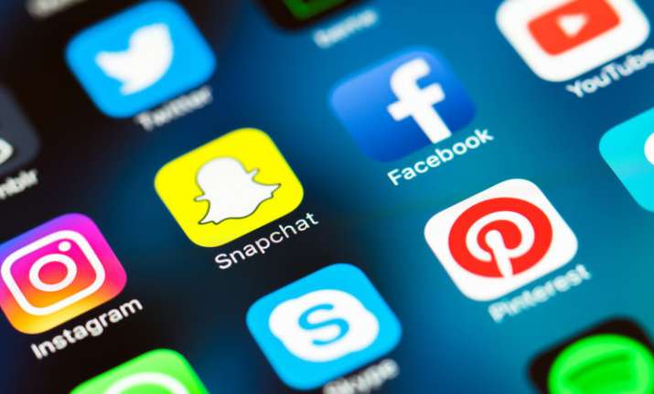 Most users can't detect fake news on social media