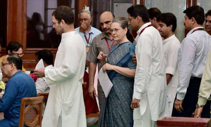 Ram Nath Kovind vs Meira Kumar contest sees near 100 pc