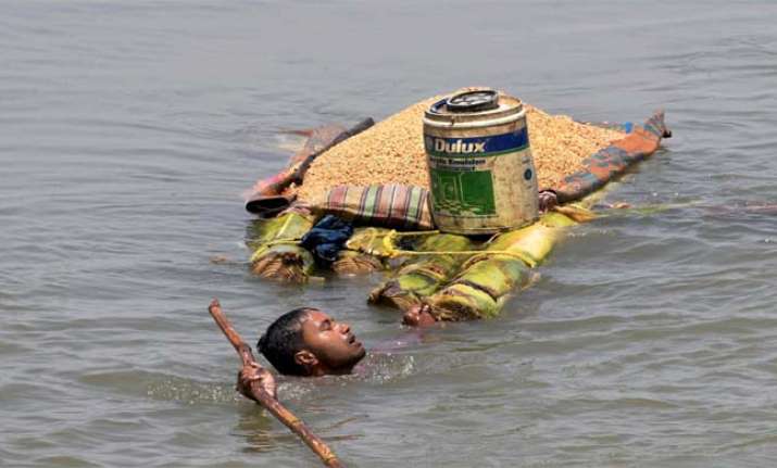 Floods in 4 Indian states have claimed over 200 lives and