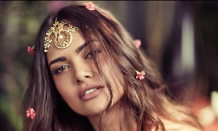 Esha Gupta stuns in bikini photoshoot