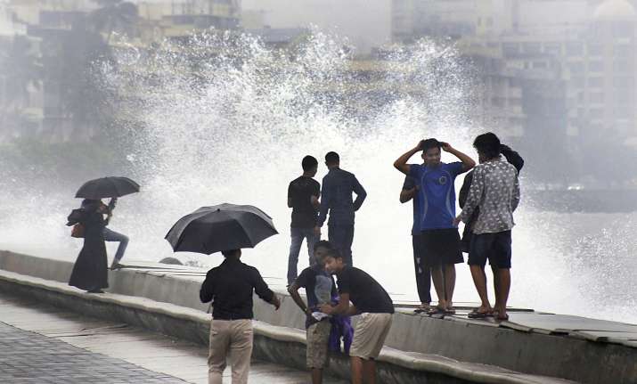 Cyclone Ockhi: Mumbai heaves sigh of relief as storm leaves