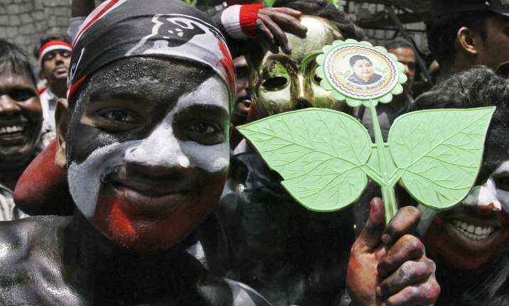 RK Nagar bypoll: Election campaign to end today,