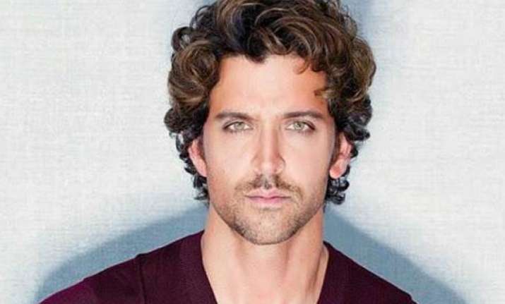 Hrithik Roshan announces Super 30 journey on auspicious day