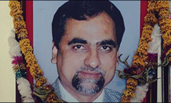 SC directs Maharashtra govt to give Justice Loya's
