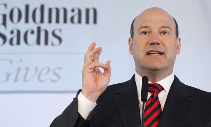 US: Trump top economic adviser resigns after trade dispute