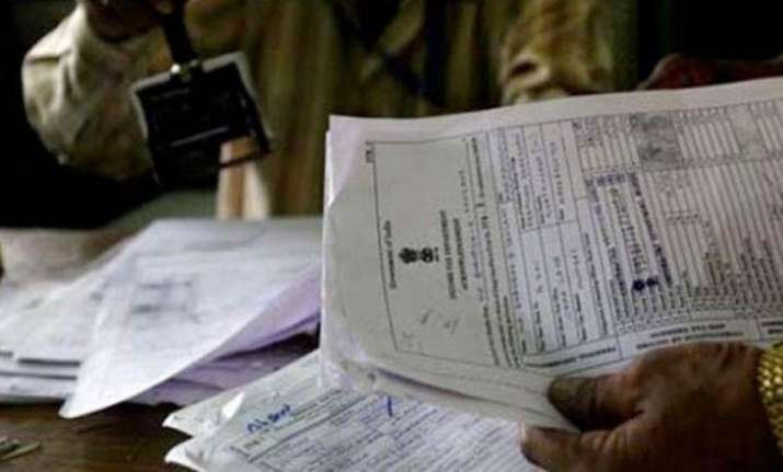 Income Tax offices to remain open through holidays for last