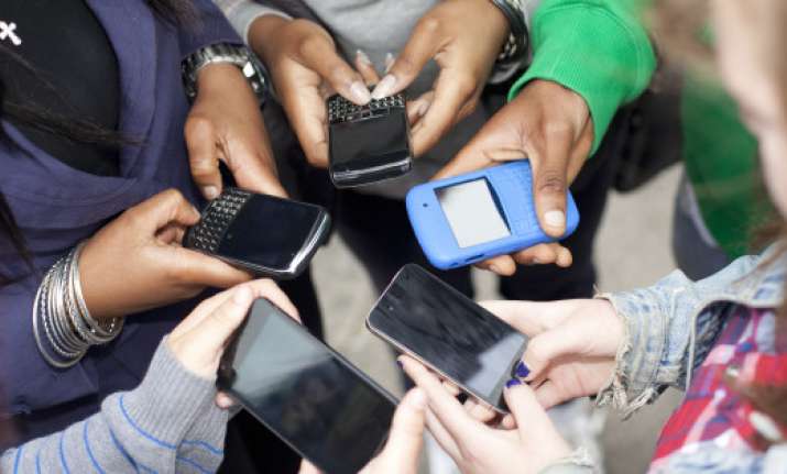 Here’s what makes you a social networking addict