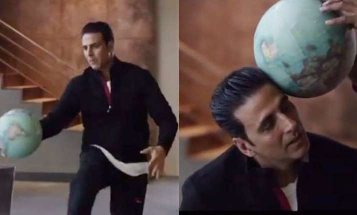 Akshay Kumar stays fit this Sunday by playing volleyball at