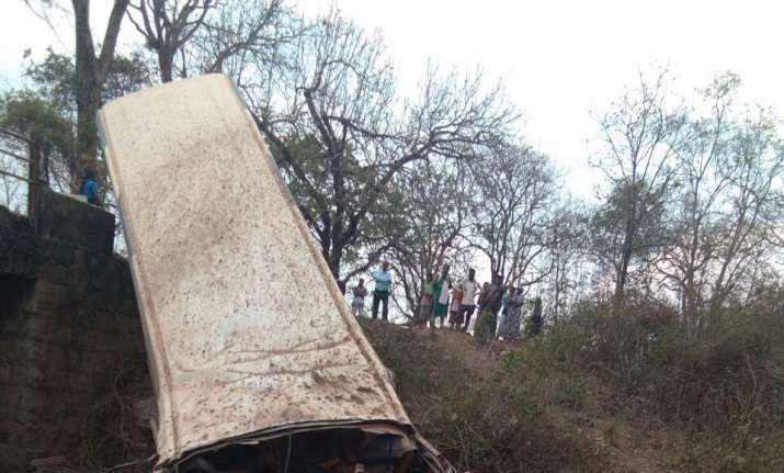 Days before PM Modi's visit, Naxals attack police vehicle