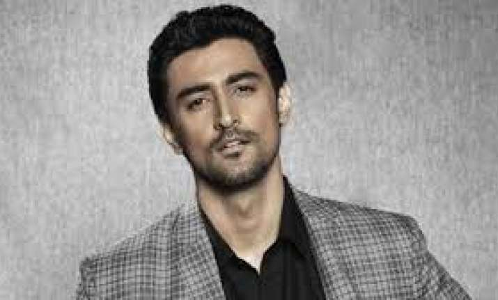 Kunal Kapoor all set to feature in bullying drama Nobleman