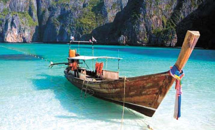 5 perfect getaways to bring in the monsoon magic
