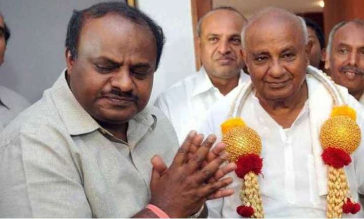 HD Kumaraswamy with father HD Deve Gowda