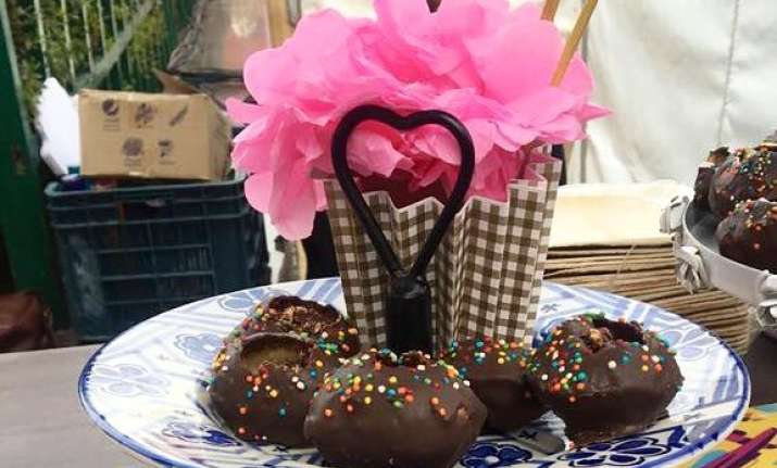 Chocolate Golgappe