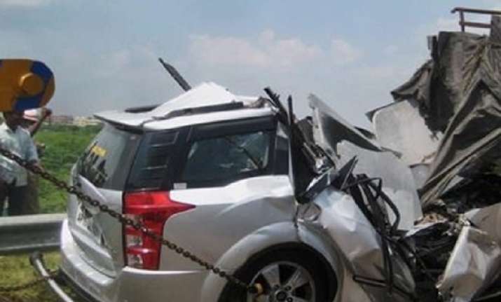 Uttar Pradesh: 5 people killed in head on collision between