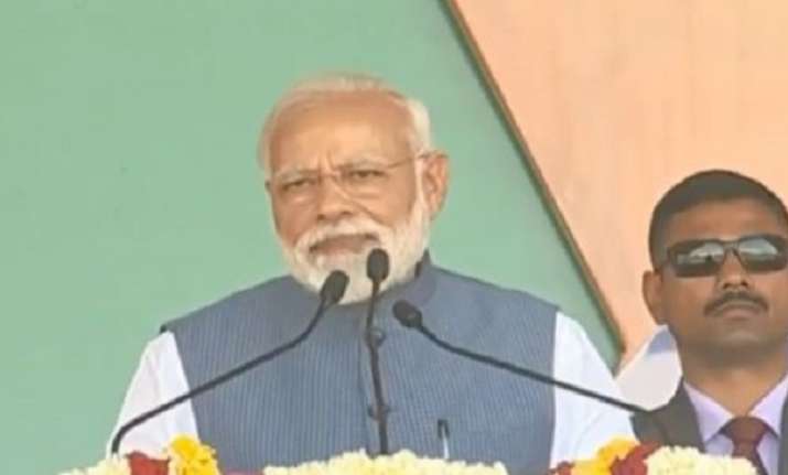 PM Modi addressing a rally in Dhar district of Madhya