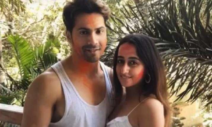   Photos: Varun Dhawan celebrates Holi 2019 with his parents and 